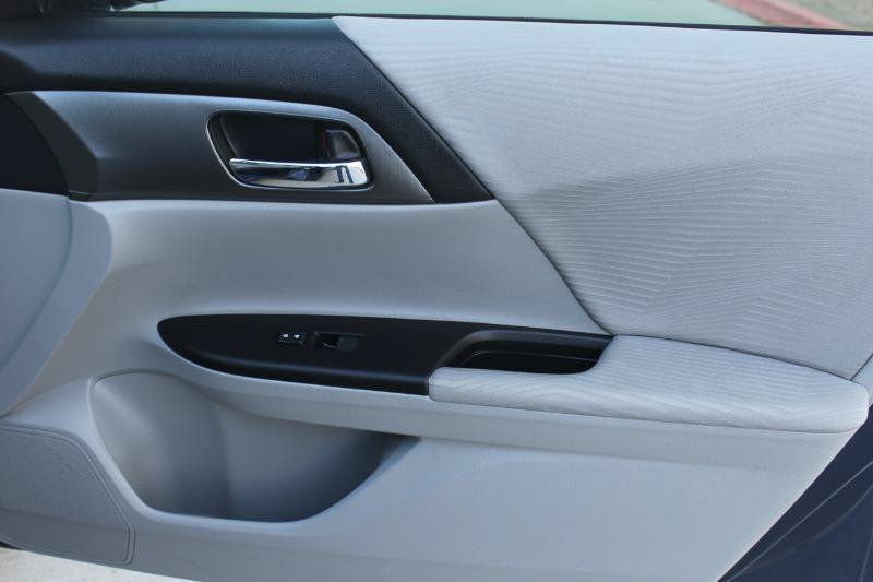 Used 2015 Honda Accord LX image 19