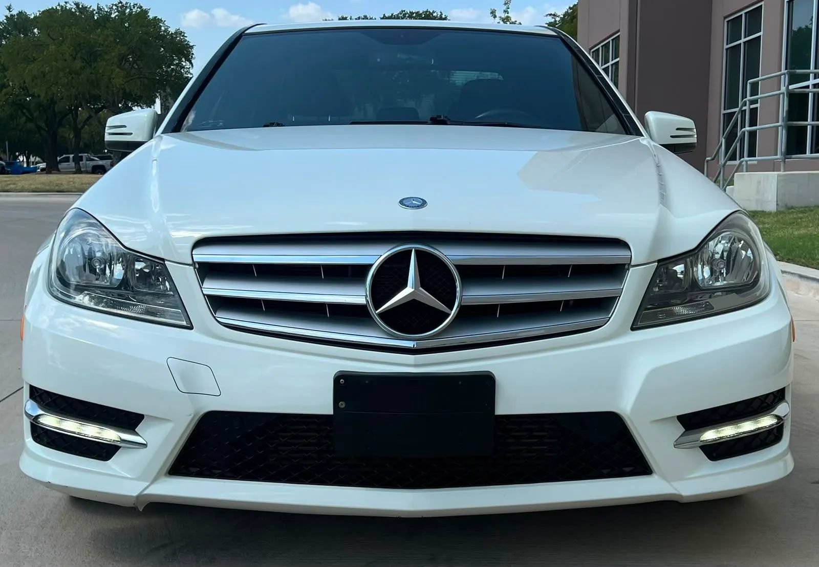 Used 2012 Mercedes-Benz C 250 Sedan image 2