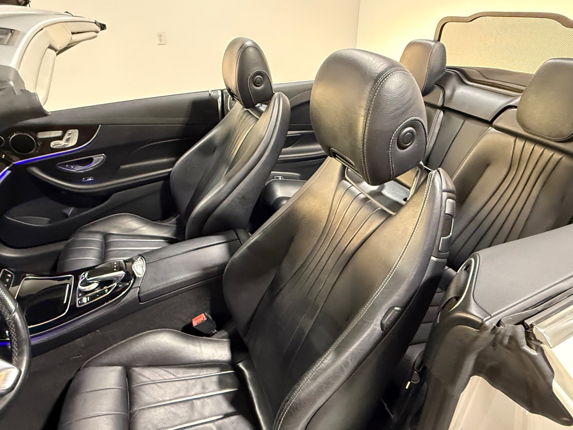 Used 2018 Mercedes-Benz E 400 4MATIC Cabriolet image 35