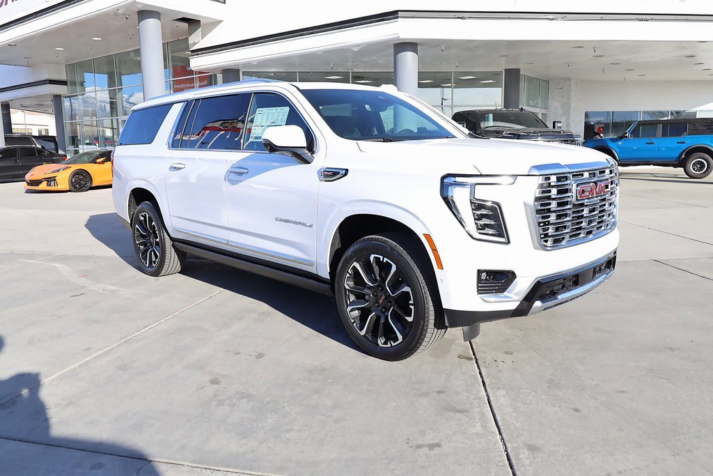 New 2026 GMC Yukon XL Denali w/ Denali Reserve Package image 8
