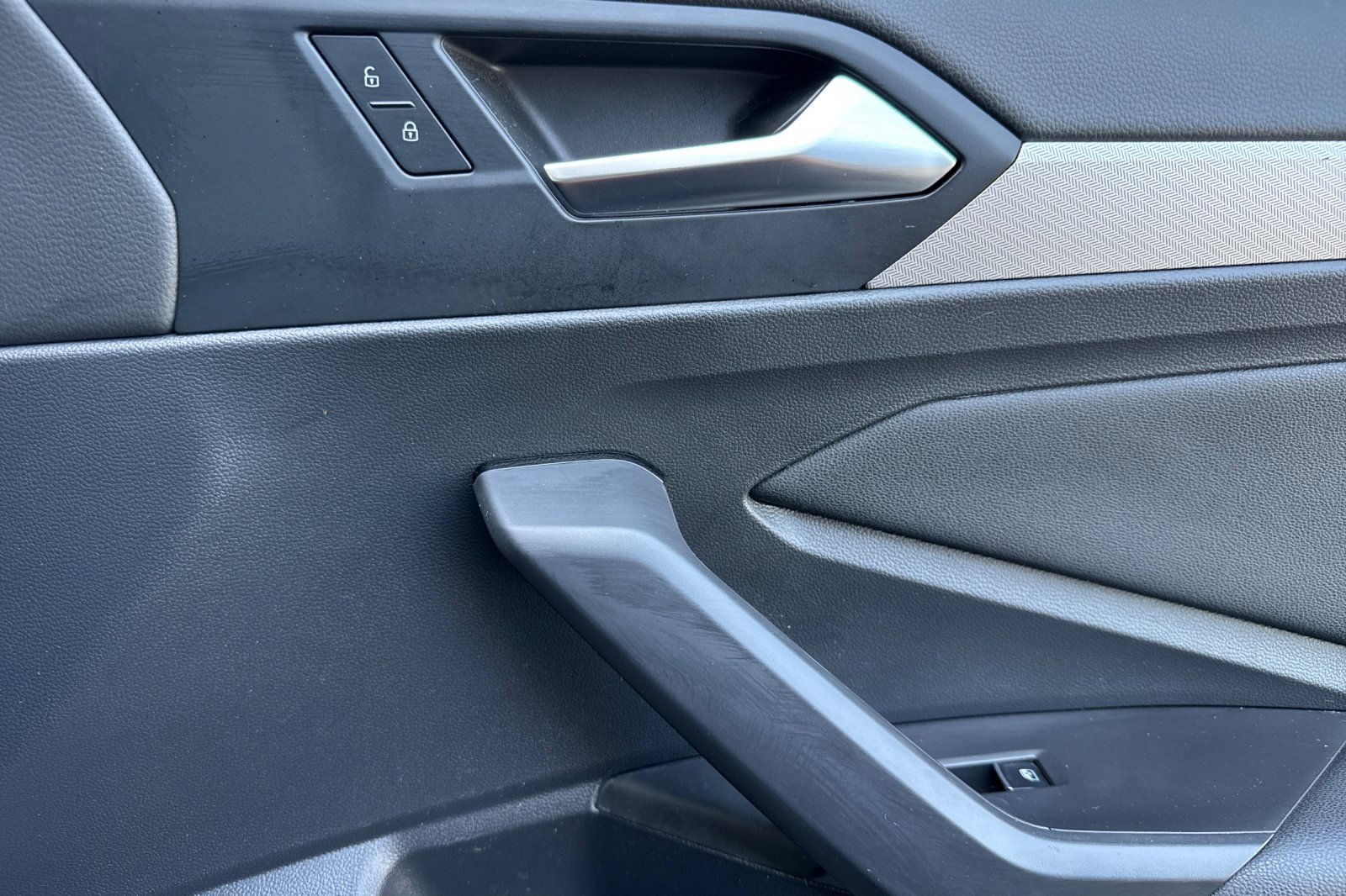 Used 2021 Volkswagen Jetta S w/ Driver Assistance Package image 19