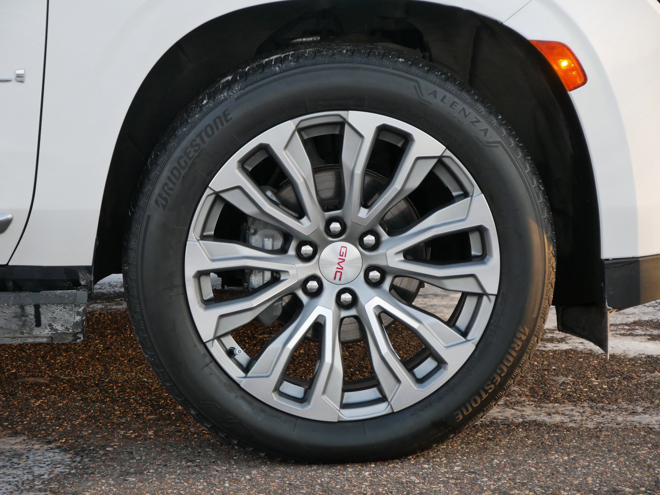 Used 2021 GMC Yukon Denali image 7