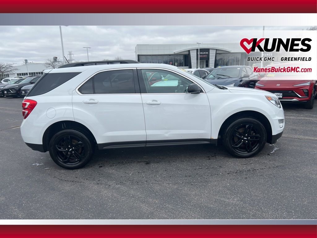 Used 2017 Chevrolet Equinox LT image 4