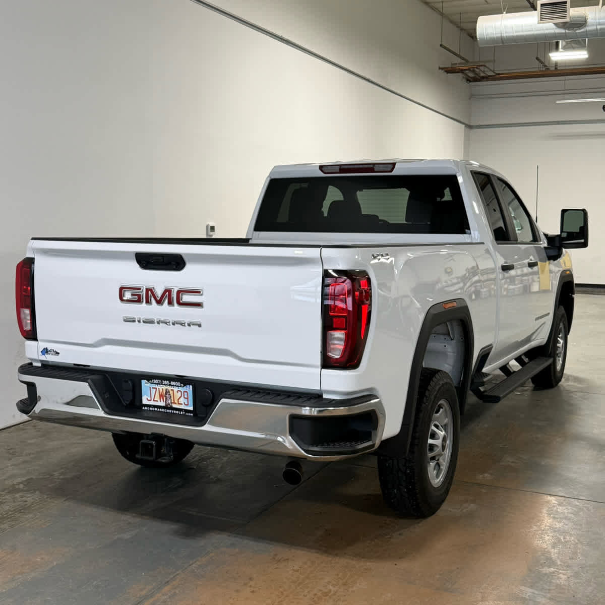 Certified 2024 GMC Sierra 2500 Pro w/ Convenience Package image 7