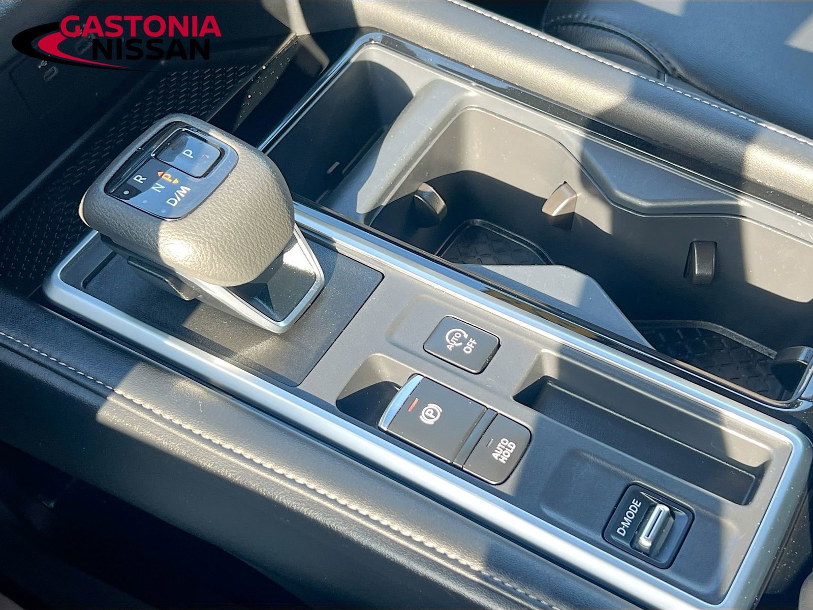Used 2025 Nissan Pathfinder SL image 22
