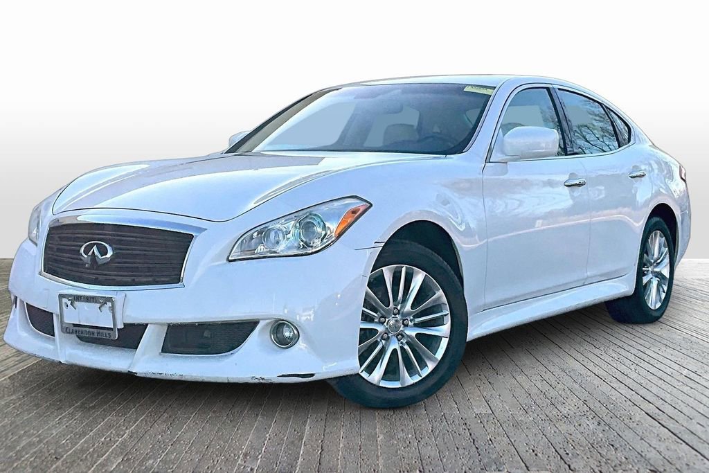 Used 2011 INFINITI M37 x w/ Deluxe Touring Pkg image 3