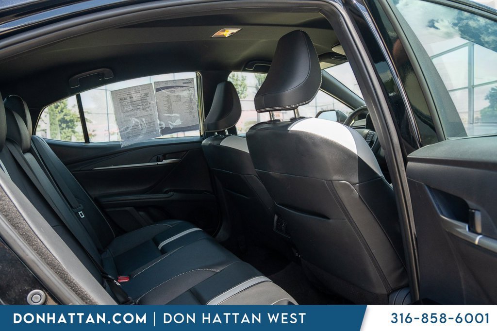 Used 2025 Toyota Camry SE FWD image 19