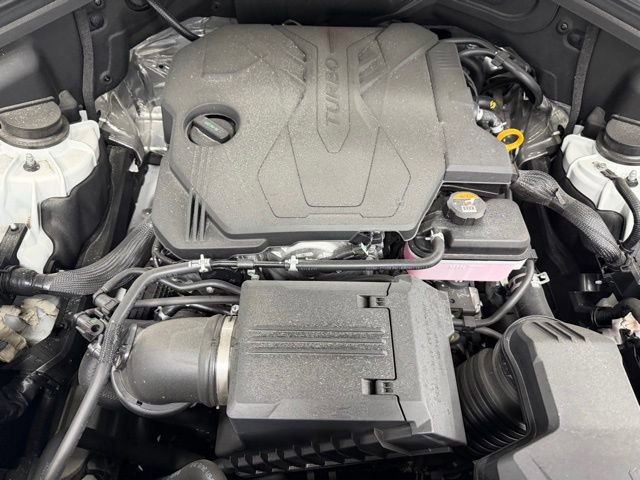 Used 2025 Genesis GV80 2.5T Standard image 12