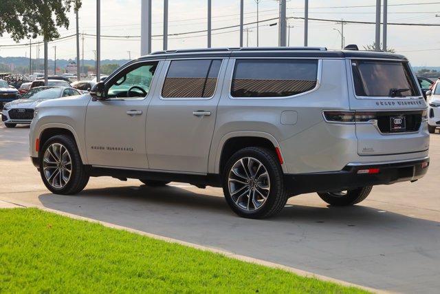 Used 2023 Jeep Grand Wagoneer L Series III w/ Rear Seat Video Group 1 image 7