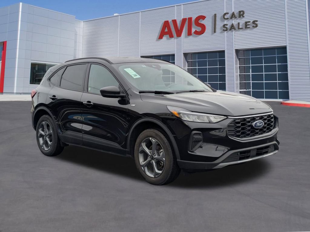 Used 2025 Ford Escape ST-Line image 9