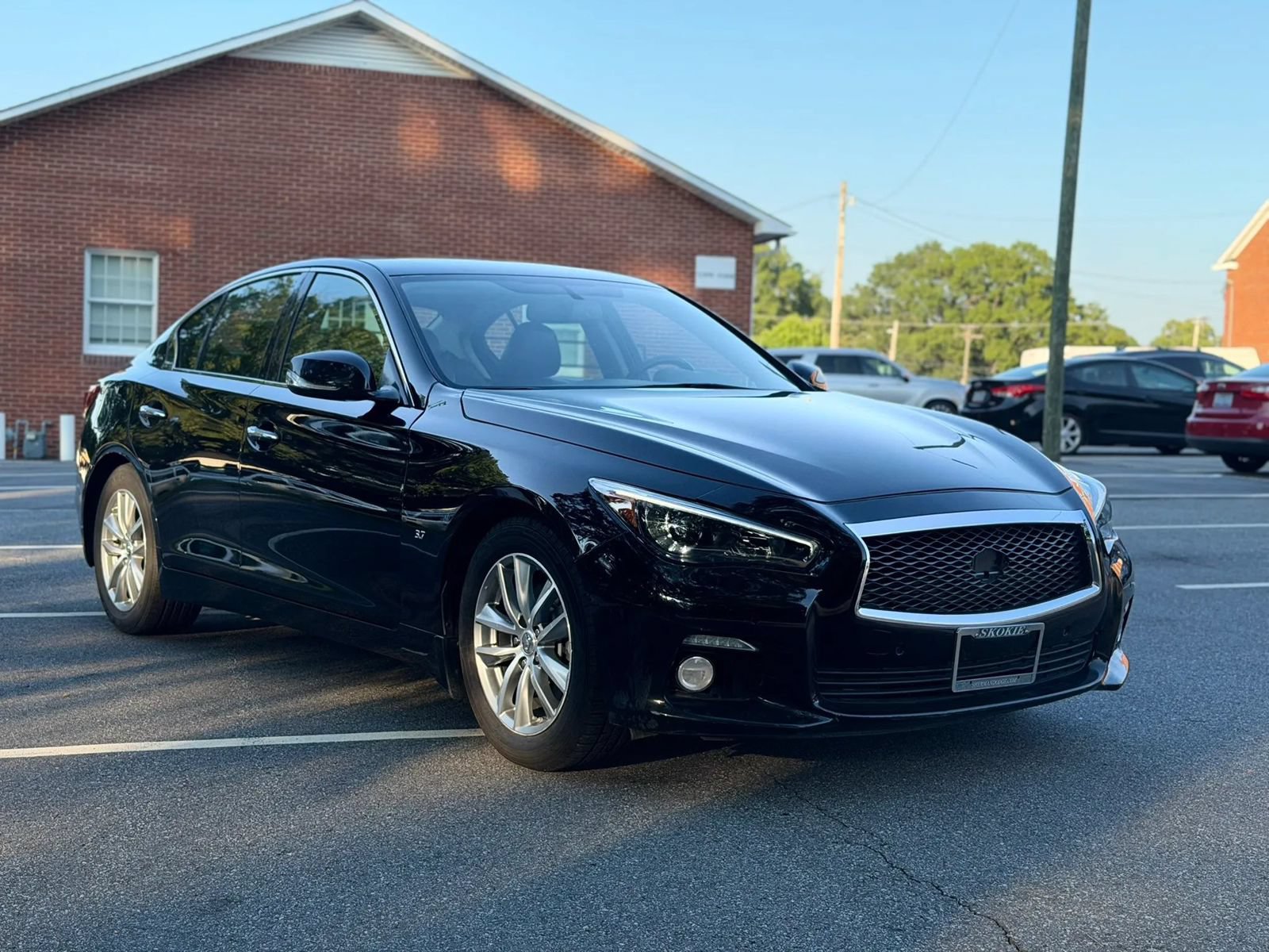 Used 2015 INFINITI Q50 Premium w/ Navigation Package RWD image 8