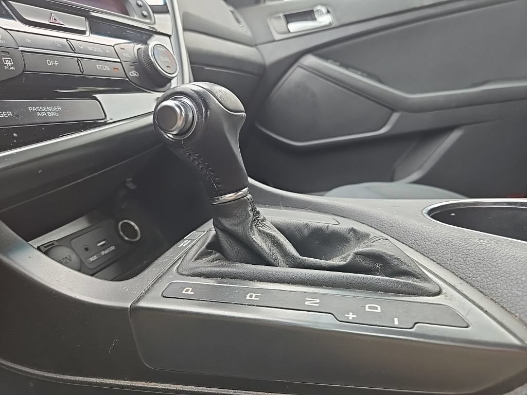 Used 2015 Kia Optima LX FWD image 22