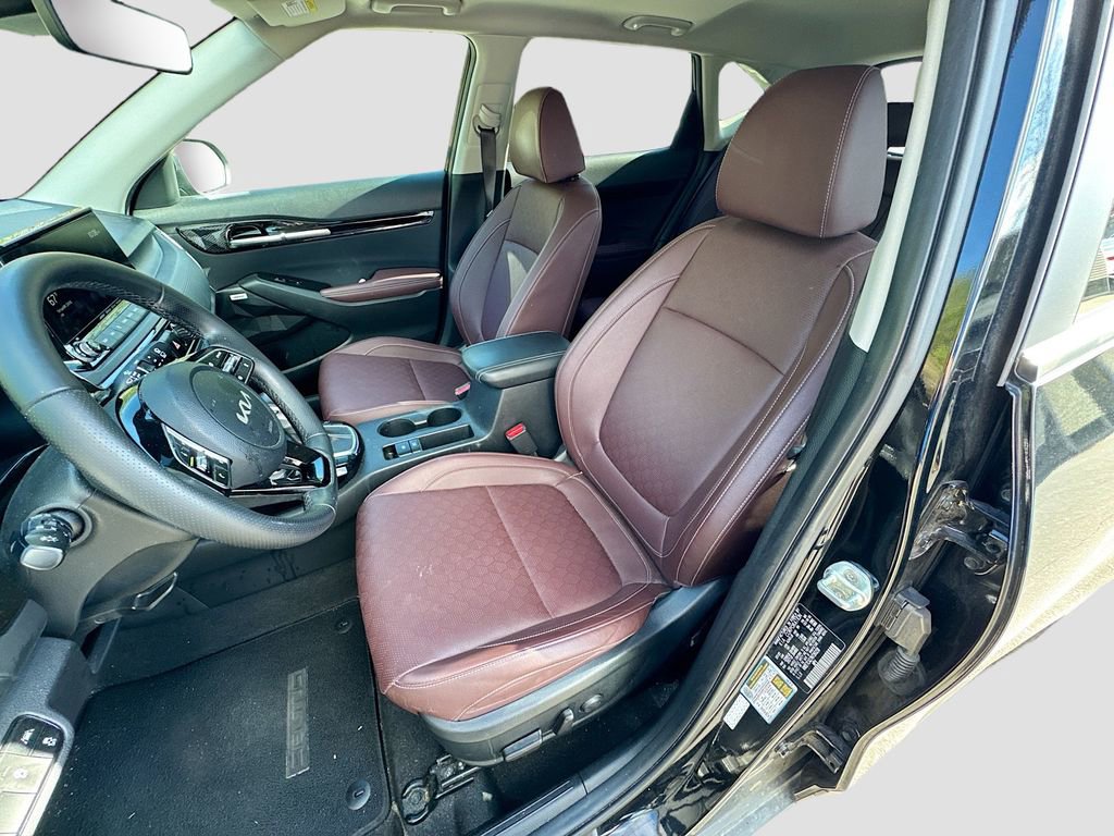Used 2022 Kia Seltos SX w/ Sunroof Package image 21
