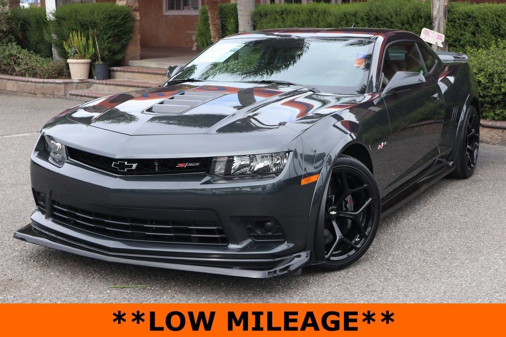 Used 2015 Chevrolet Camaro Z/28 RWD image 4
