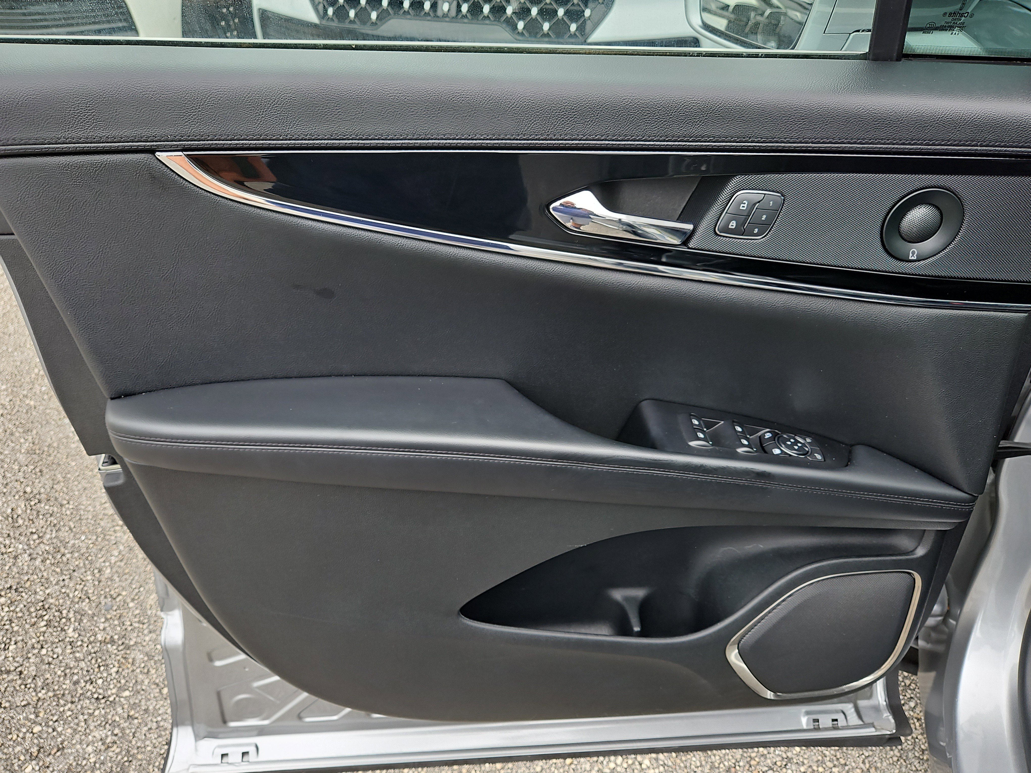 Certified 2023 Lincoln Nautilus Reserve w/ Equipment Group 201A image 14