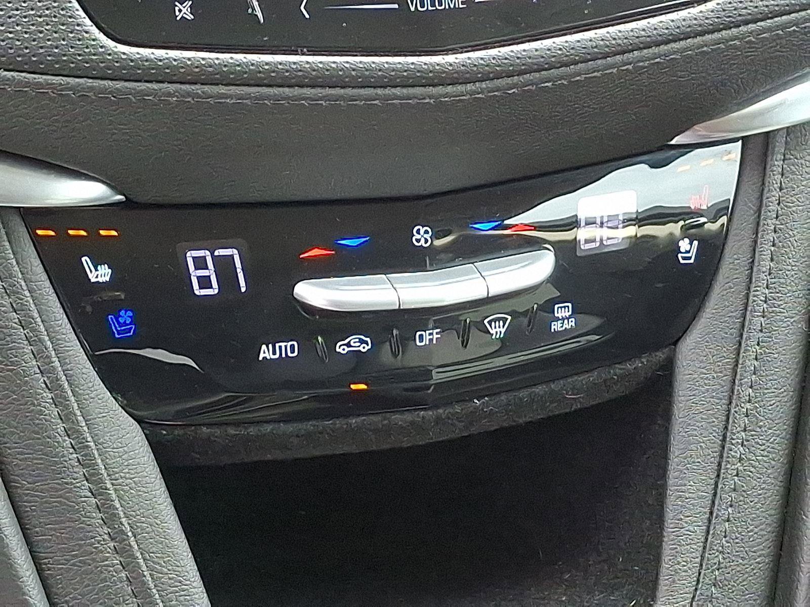 Used 2017 Cadillac XT5 Premium Luxury image 16