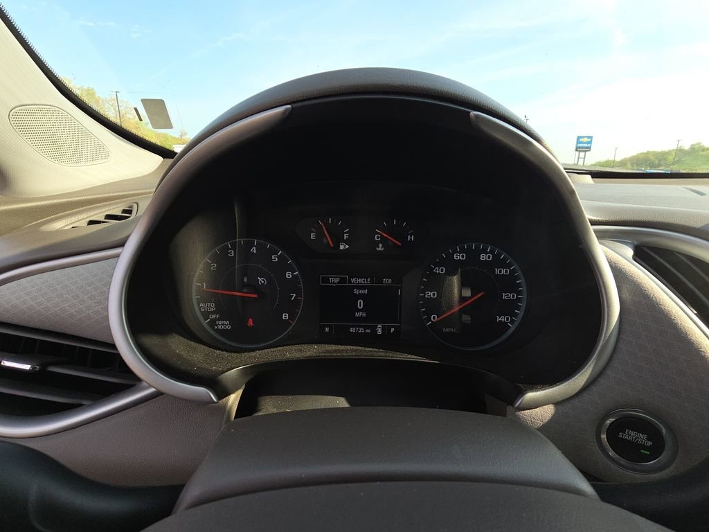 Used 2025 Chevrolet Malibu LT FWD image 9