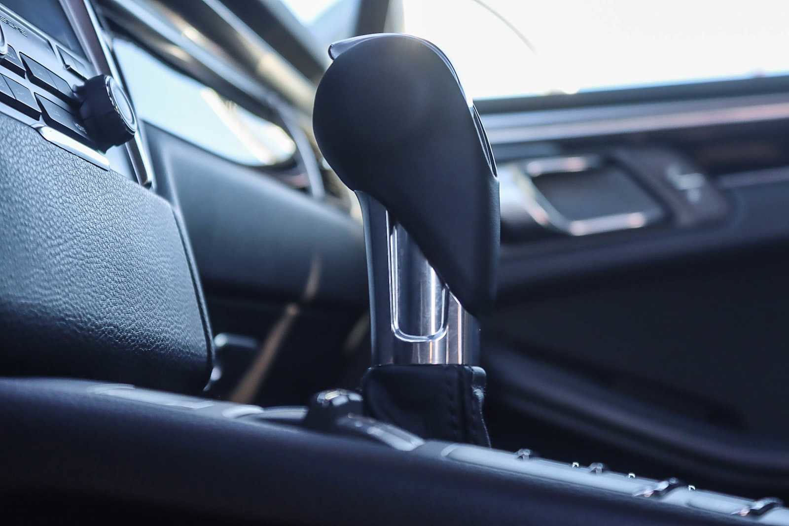 Used 2018 Porsche Macan GTS image 19