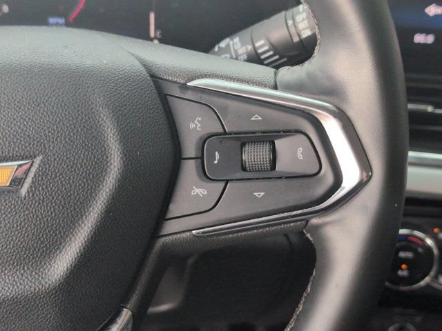 Used 2025 Chevrolet Trax LT w/ LT Convenience Package FWD image 21