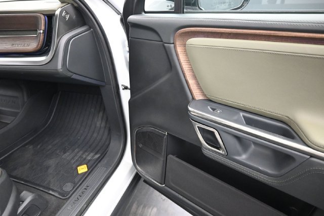 Used 2023 Rivian R1S Adventure Dual AWD/4WD image 30