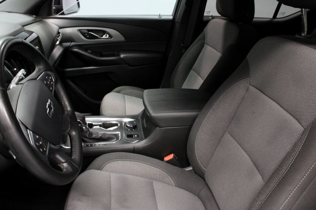 Used 2023 Chevrolet Traverse LT w/ Midnight/Sport Edition AWD/4WD image 25