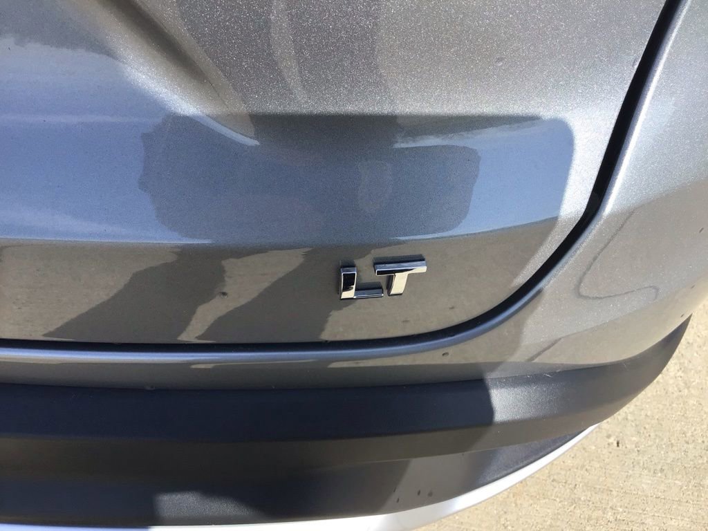 Used 2025 Chevrolet Trax LT w/ LT Convenience Package image 28