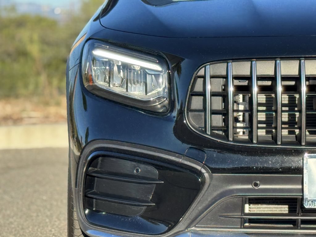Certified 2025 Mercedes-Benz GLB 35 AMG 4MATIC image 7