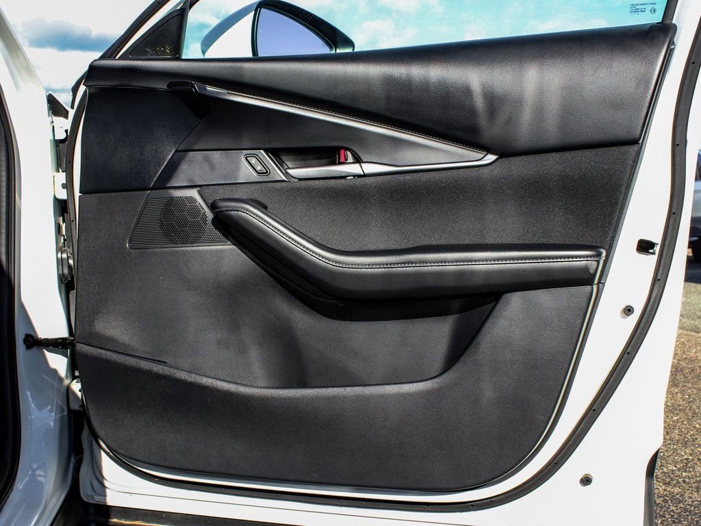 Used 2025 MAZDA CX-30 AWD 2.5 S image 13