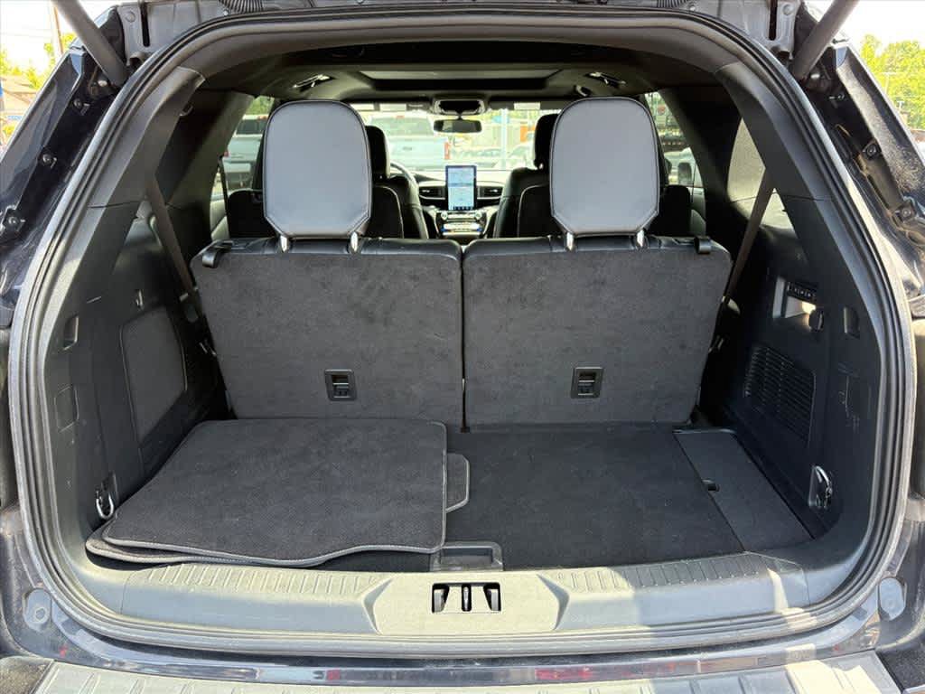 Used 2023 Ford Explorer ST w/ Equipment Group 401A AWD/4WD image 27
