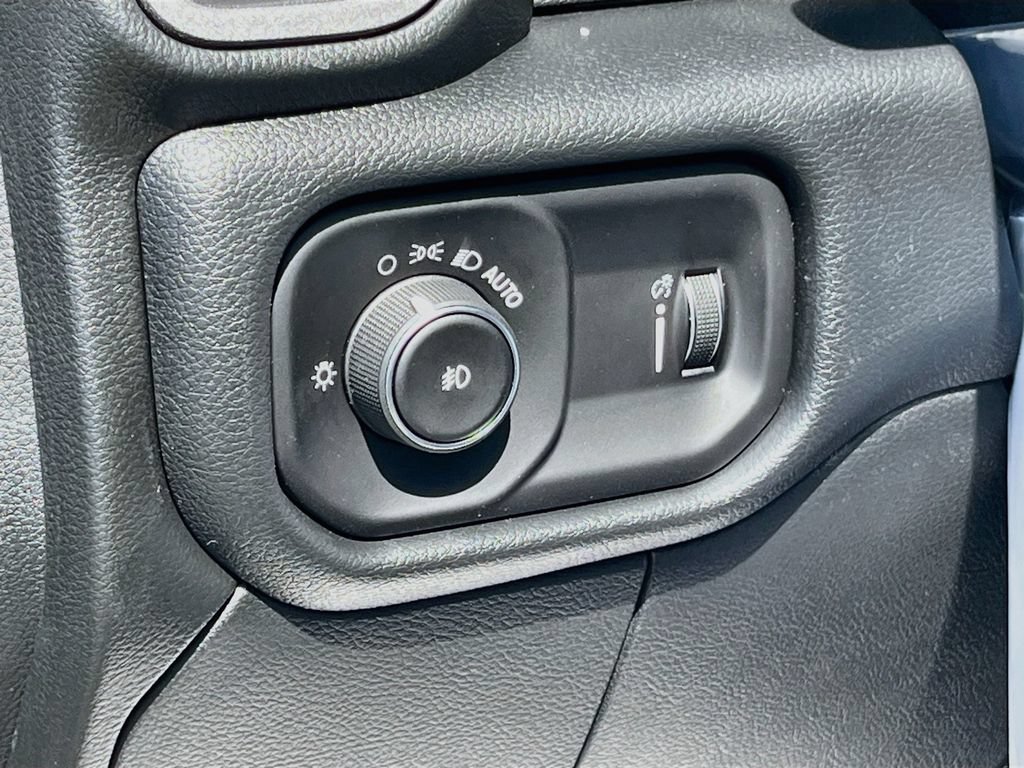 New 2026 RAM 3500 Tradesman w/ Chrome Appearance Group A AWD/4WD image 10