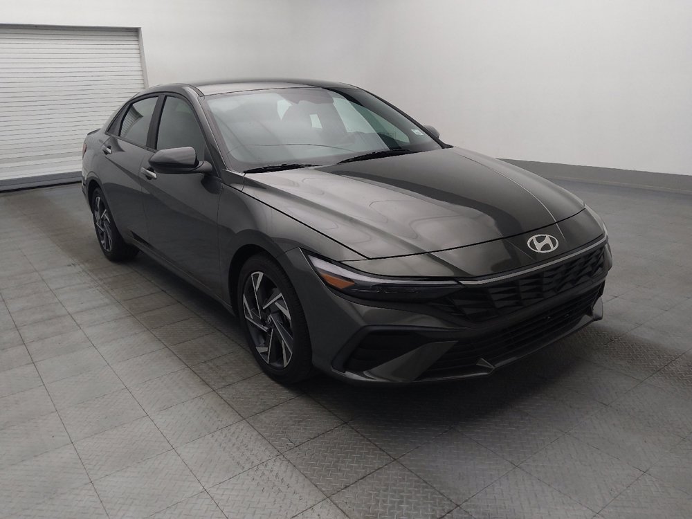 Used 2025 Hyundai Elantra Sport FWD image 13