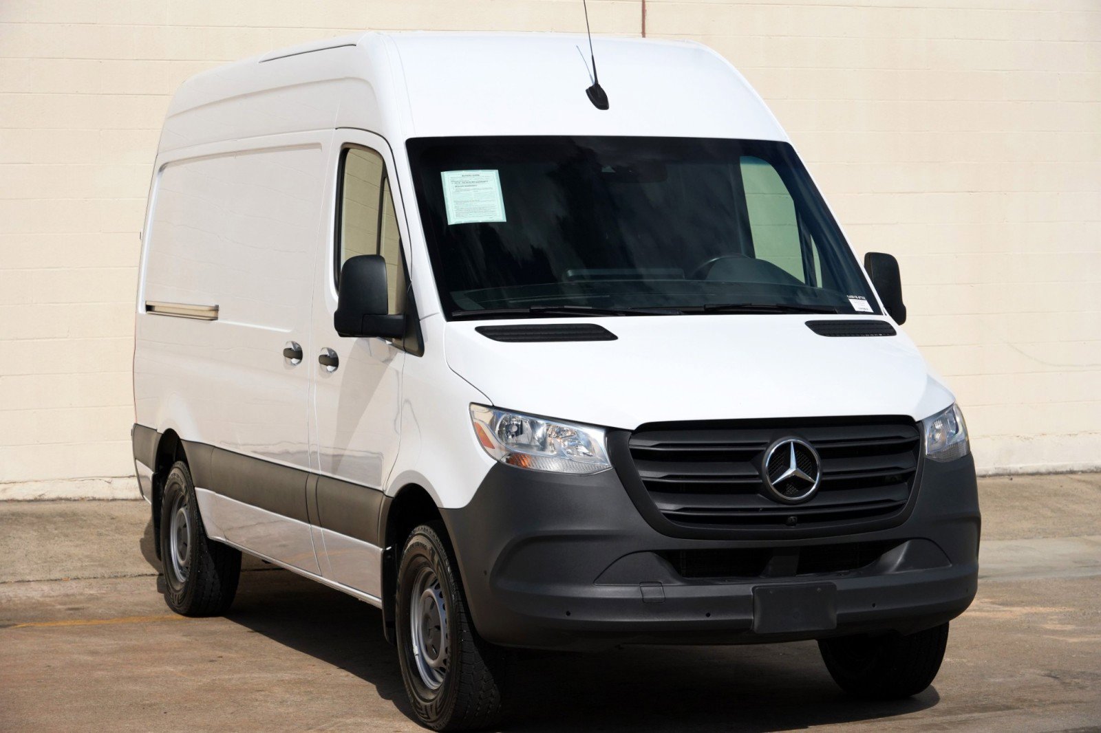 Used 2023 Mercedes-Benz Sprinter 2500 image 49