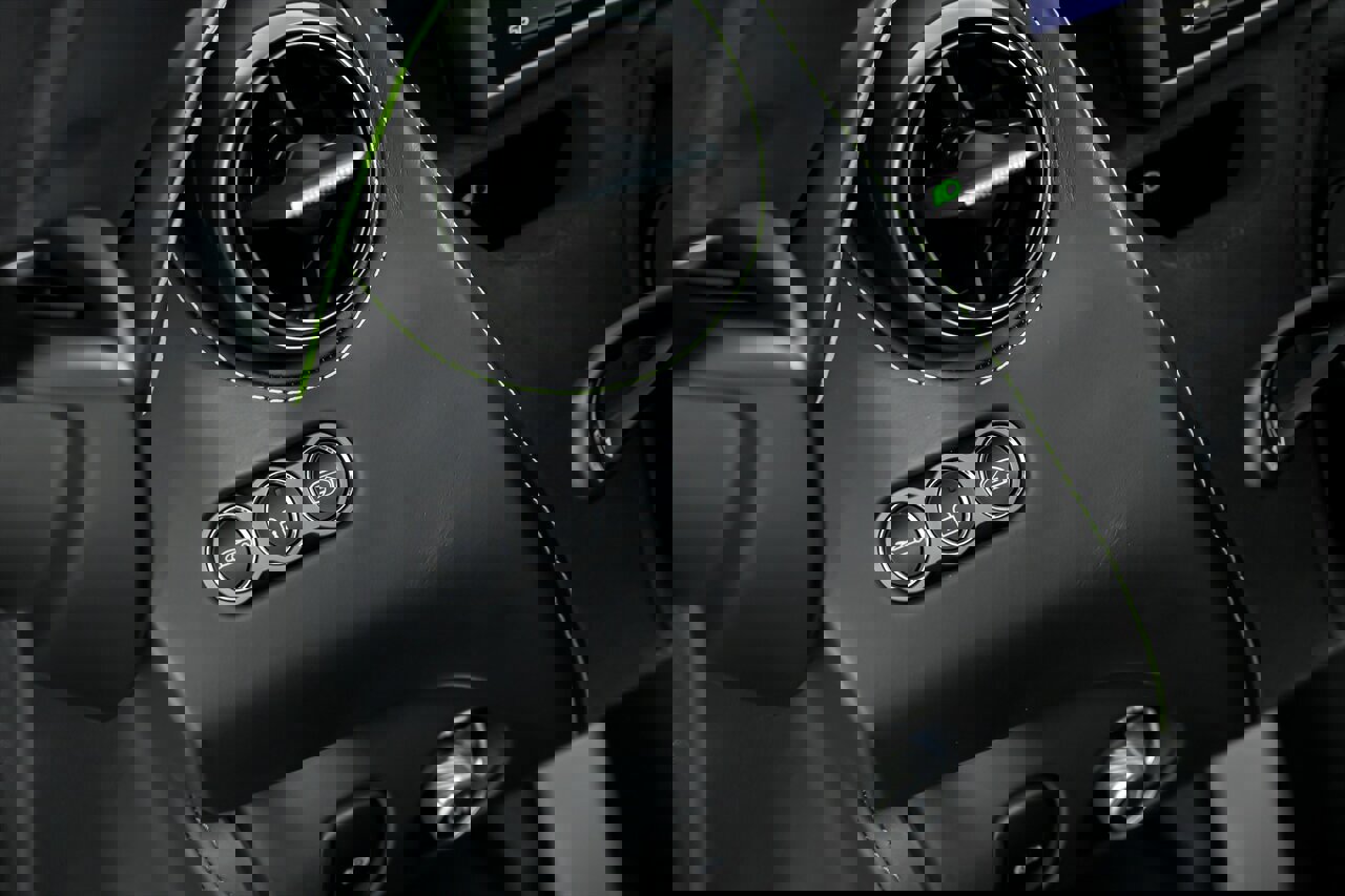 Used 2022 McLaren 765LT image 24