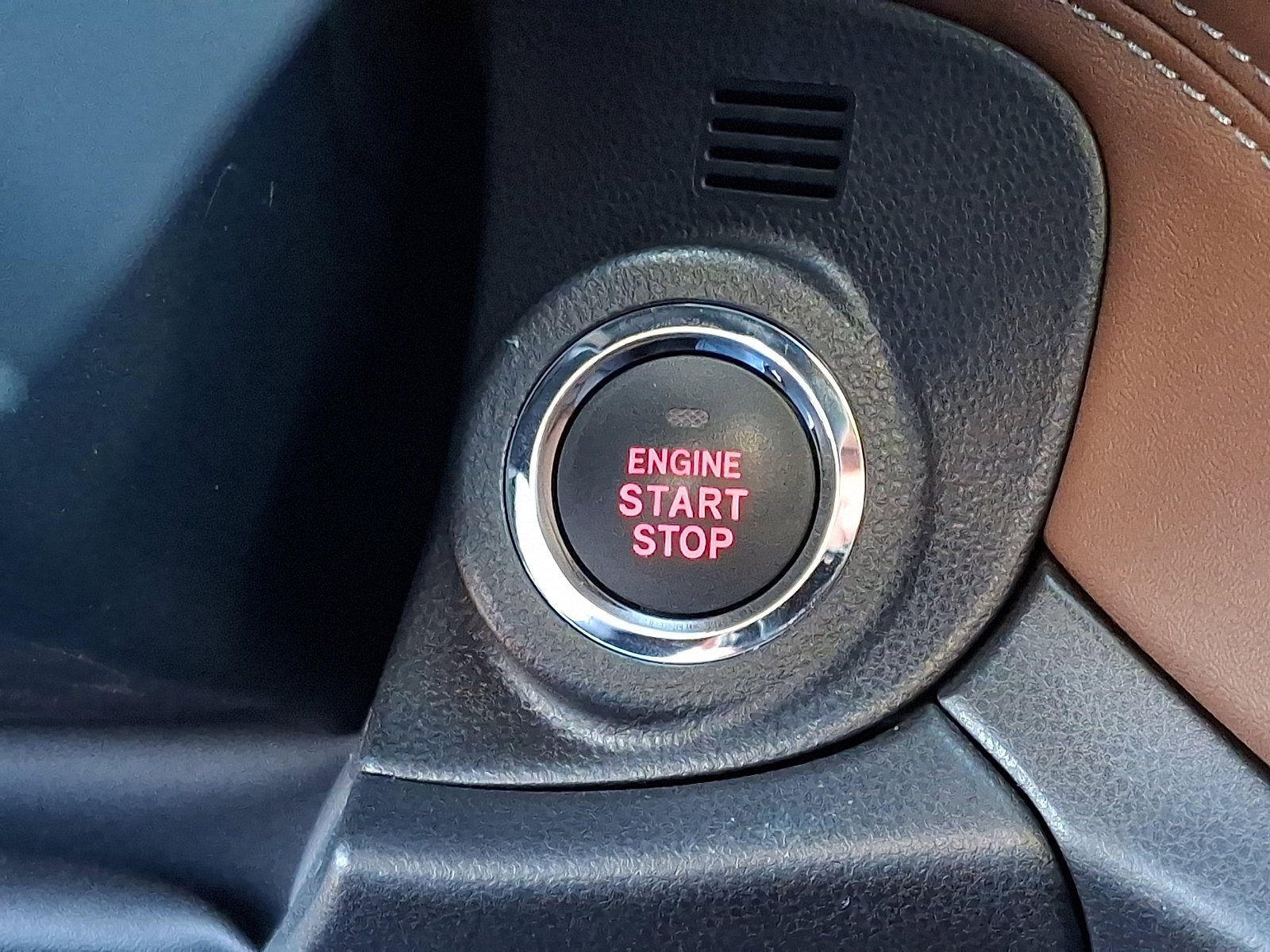 Used 2025 Subaru Outback Touring XT w/ Popular Package #2 image 26