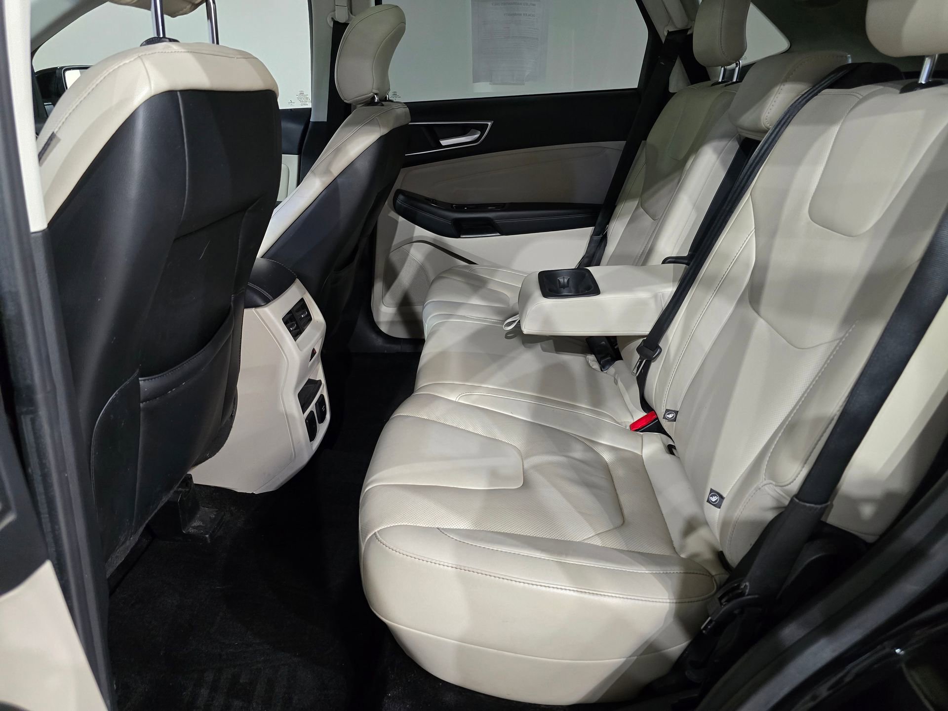 Used 2016 Ford Edge Titanium w/ Equipment Group 302A image 38