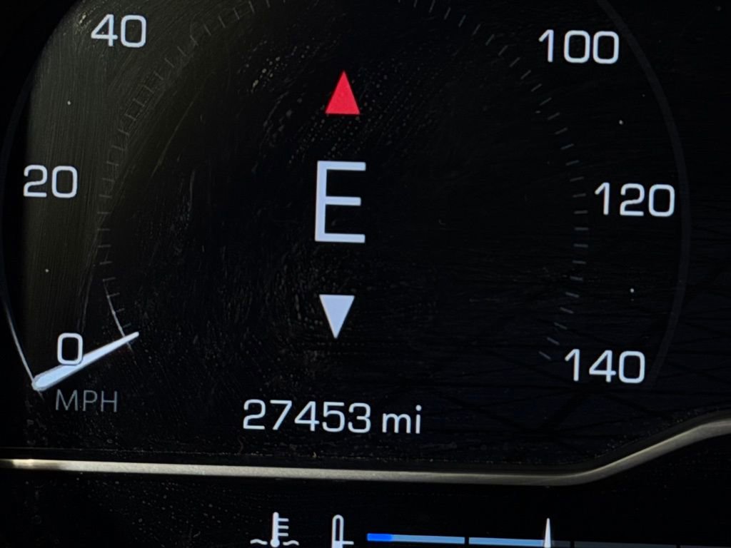 Used 2024 GMC Sierra 1500 AT4 w/ Technology Package image 14