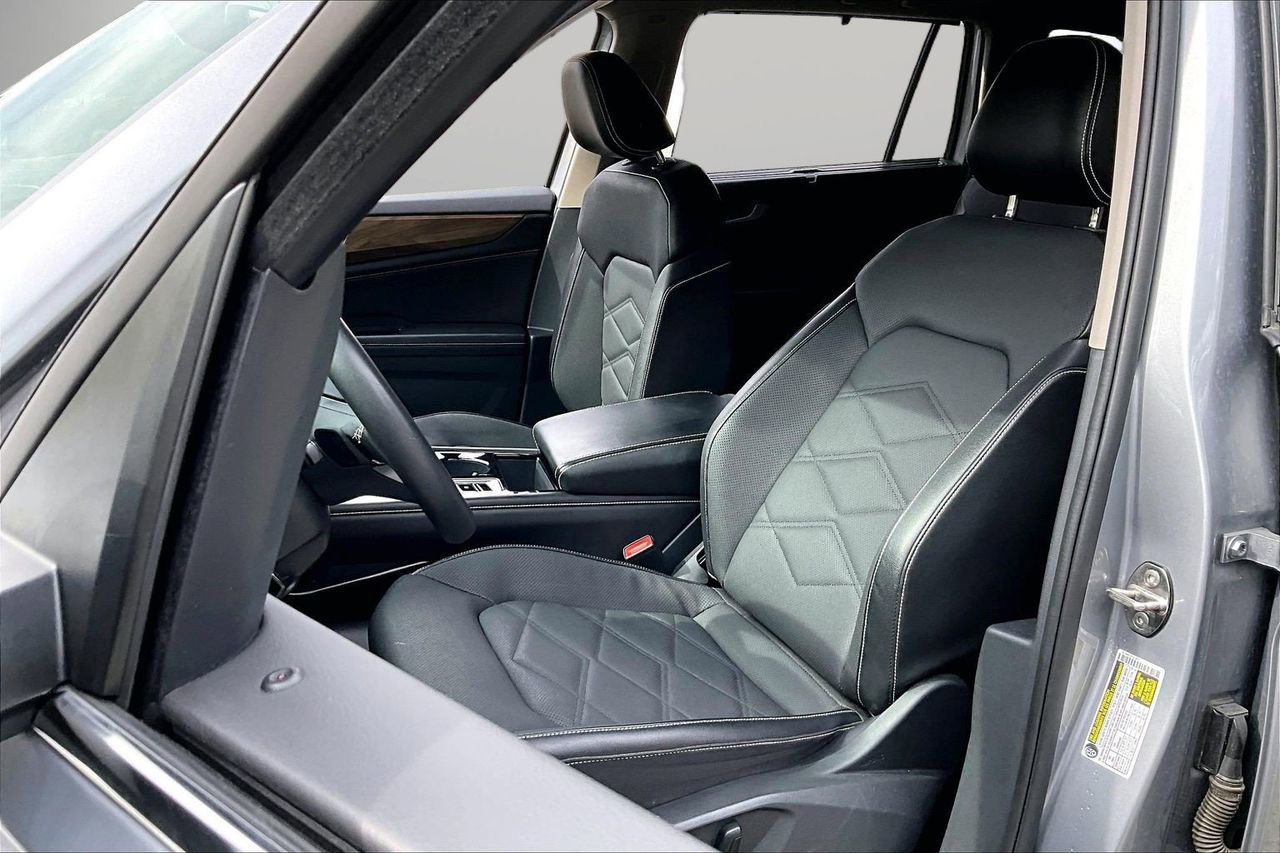 Used 2024 Volkswagen Atlas SE image 20