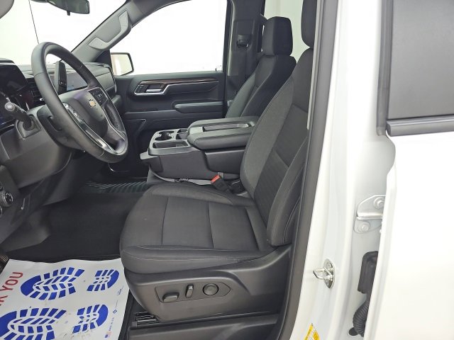 Used 2024 Chevrolet Silverado 1500 LT image 2