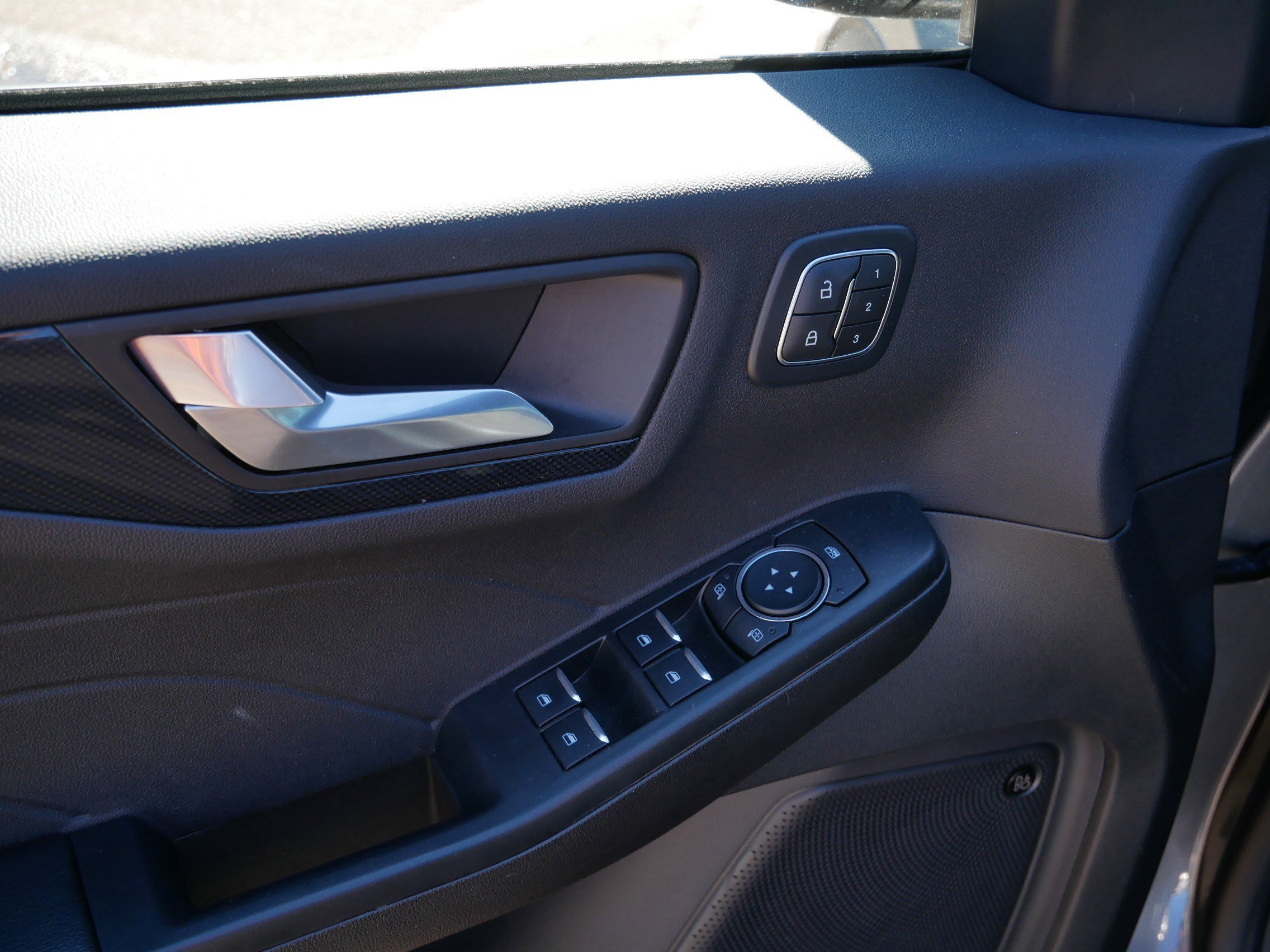 Used 2025 Ford Escape ST-Line Select w/ Tech Pack #2 image 20