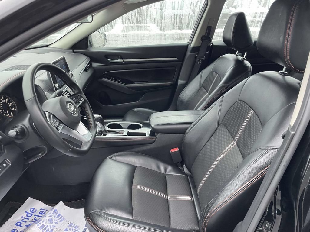 Certified 2025 Nissan Altima 2.5 SR FWD image 14