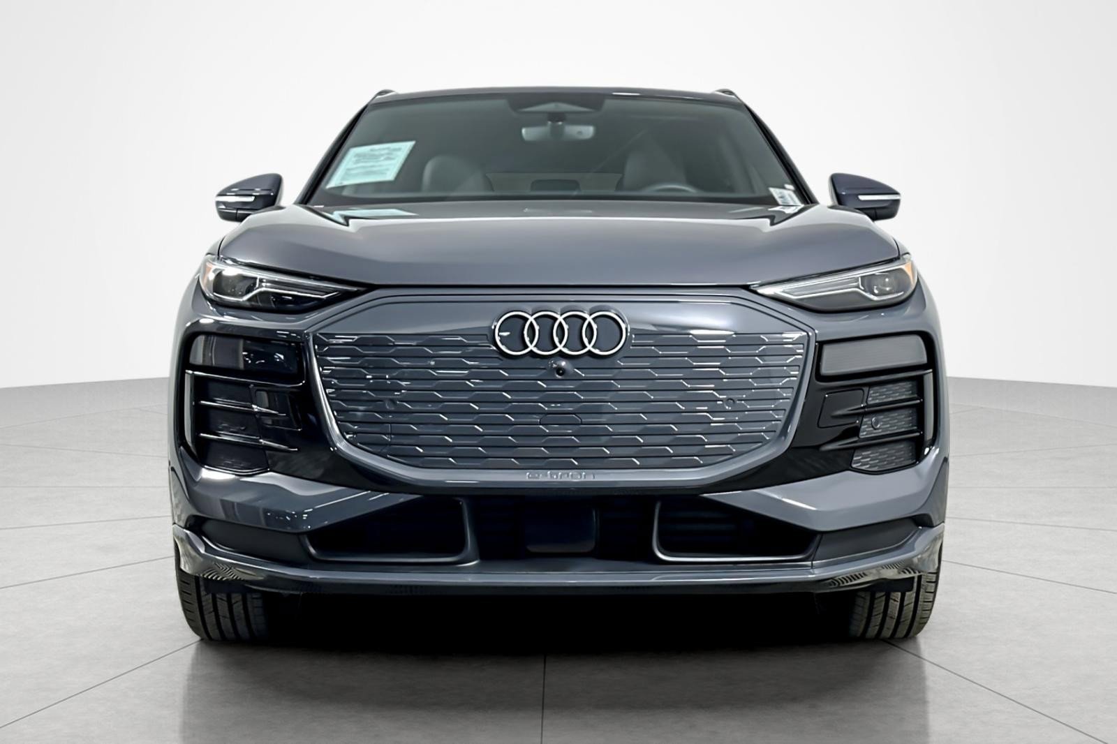 Used 2025 Audi Q6 e-tron Premium w/ Convenience Package image 8
