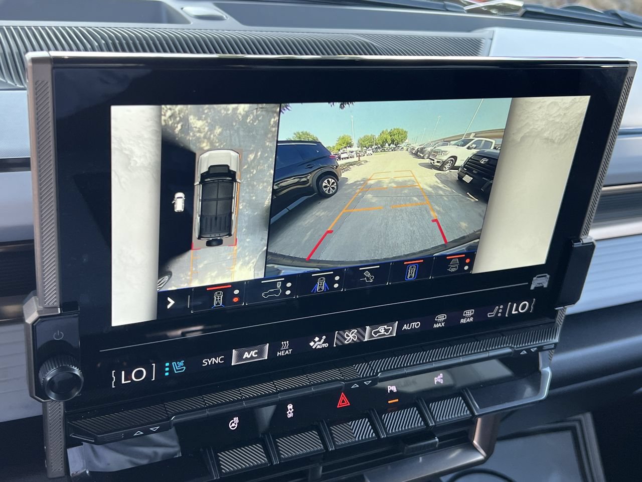 Used 2025 GMC Hummer EV 3X AWD/4WD image 18