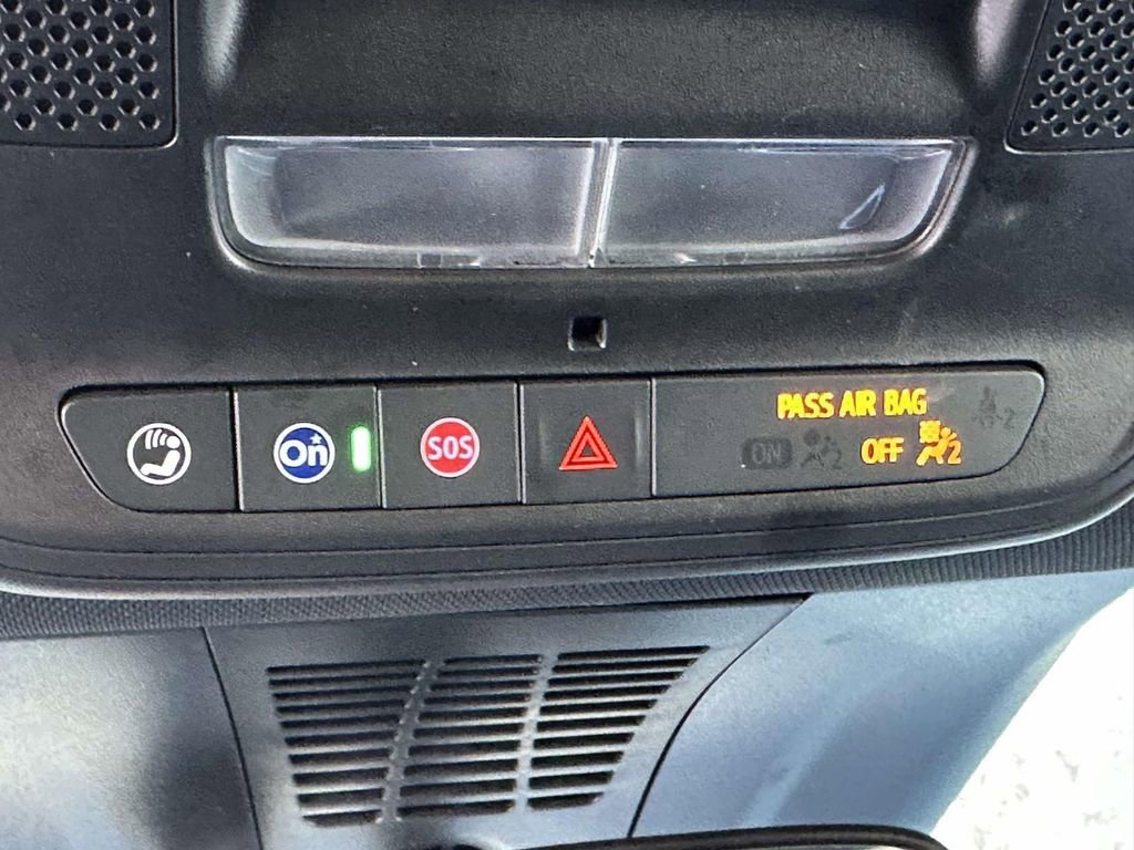 Certified 2024 Honda Prologue EX image 32