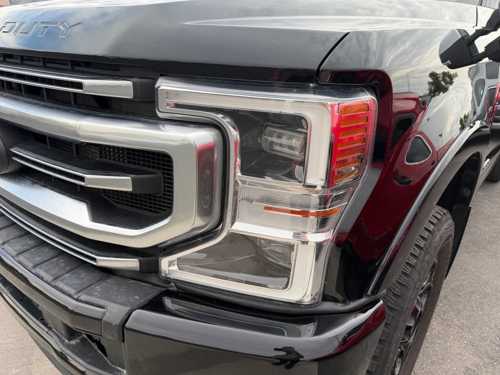 Used 2022 Ford F350 Platinum w/ Tremor Off-Road Package AWD/4WD image 32