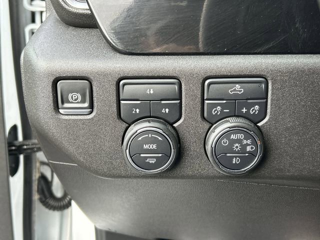 Used 2025 Chevrolet Silverado 2500 LT w/ Convenience Package image 29
