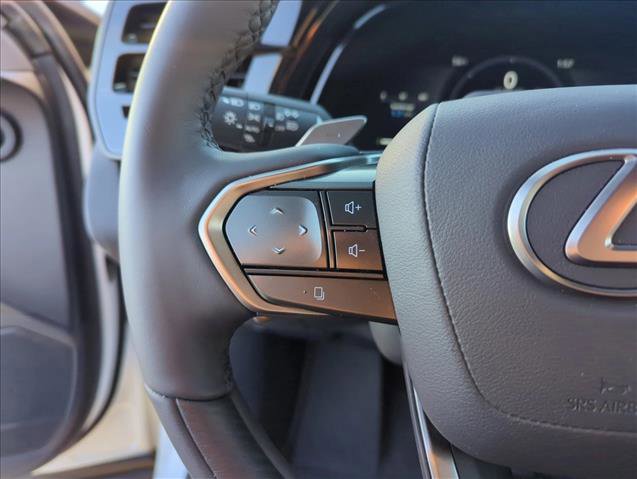 Used 2026 Lexus RX 350 w/ Convenience Package image 16