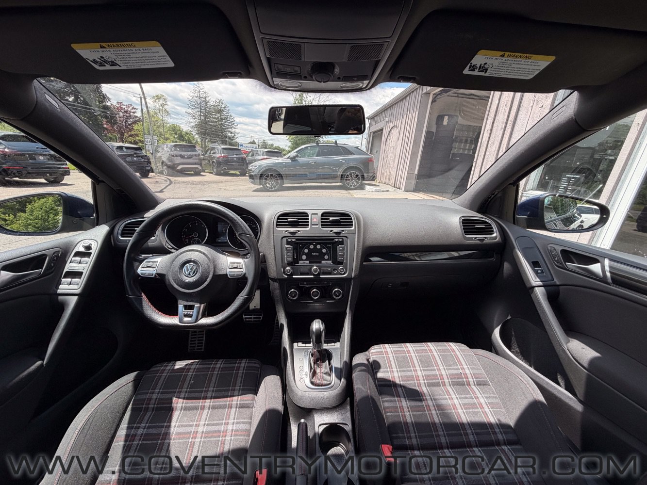 Used 2012 Volkswagen Golf 4-Door FWD image 25