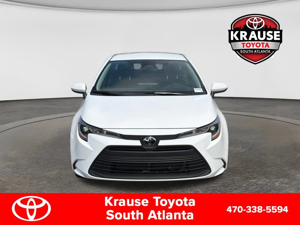 Used 2026 Toyota Corolla LE FWD image 2