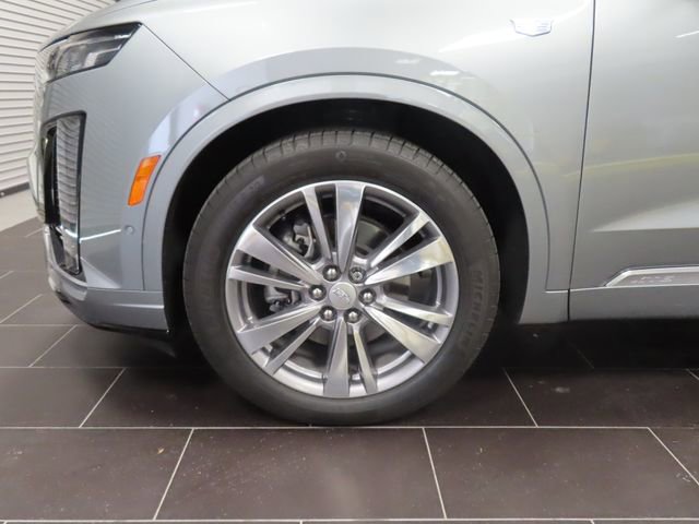 Certified 2024 Cadillac XT6 Premium Luxury w/ Platinum Package image 15