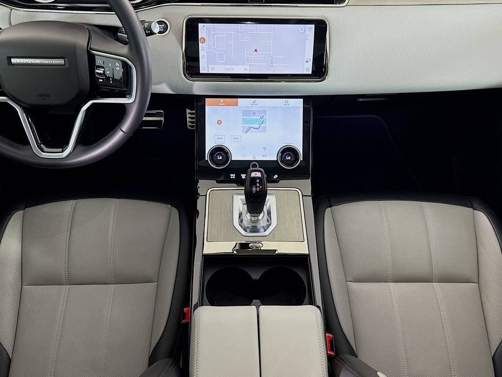 Used 2023 Land Rover Range Rover Evoque R-Dynamic S image 17
